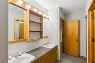 200 Hampshire Rd, Akron, OH 44313 - Photo 38