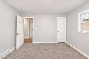 550 Neoka Dr, Campbell, OH 44405 - Photo 20