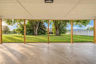 550 Neoka Dr, Campbell, OH 44405 - Photo 38