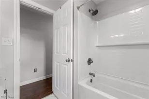 209 Spring Park Ave, St Clairsville, OH 43950 - Photo 18