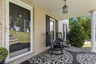209 Spring Park Ave, St Clairsville, OH 43950 - Photo 2