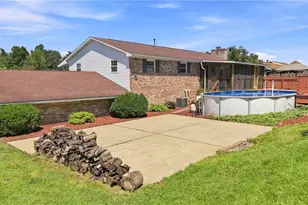 312 Maple Dr, Williamstown, WV 26187 - Photo 34