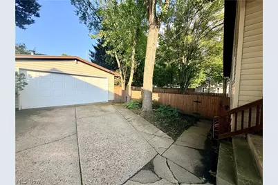 403 E Front Street, Dover, OH 44622 - Photo 20