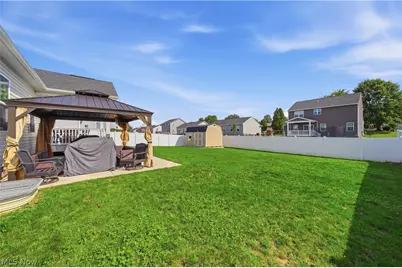3354 Stoneleigh Road NE, Canton, OH 44721 - Photo 36