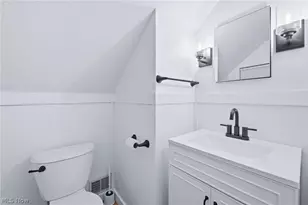 139 Fox St, Hubbard, OH 44425 - Photo 26