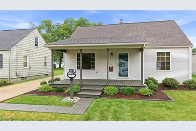 139 Fox Street, Hubbard, OH 44425 - Photo 2