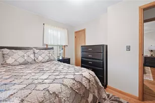 139 Fox St, Hubbard, OH 44425 - Photo 18