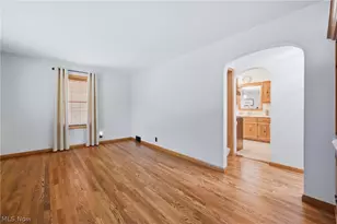 139 Fox St, Hubbard, OH 44425 - Photo 8
