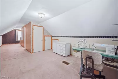 139 Fox Street, Hubbard, OH 44425 - Photo 24