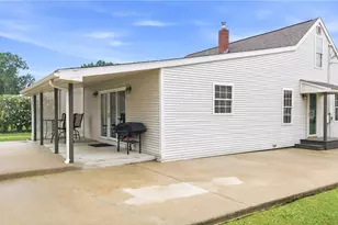 139 Fox St, Hubbard, OH 44425 - Photo 4