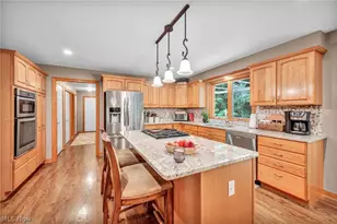 9198 Regency Woods Dr, Kirtland, OH 44094 - Photo 12
