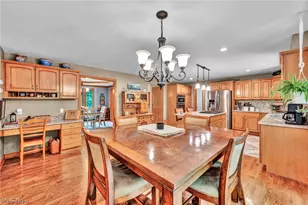9198 Regency Woods Dr, Kirtland, OH 44094 - Photo 10