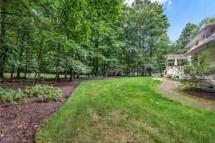9198 Regency Woods Dr, Kirtland, OH 44094 - Photo 46