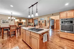 9198 Regency Woods Dr, Kirtland, OH 44094 - Photo 14