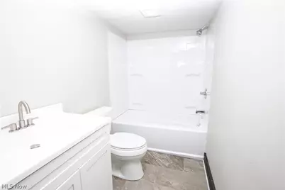 600 E Buchtel Avenue, Akron, OH 44304 - Photo 14