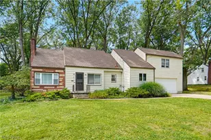 3504 Lakeview Blvd, Stow, OH 44224 - Photo 1