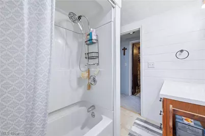 11596 Homestead Avenue NE, Alliance, OH 44601 - Photo 30