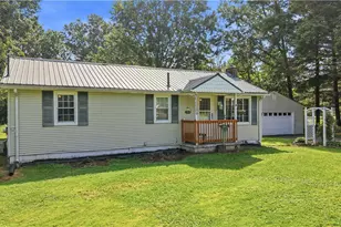 11596 Homestead Ave NE, Alliance, OH 44601 - Photo 2