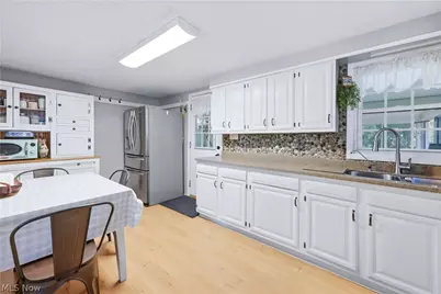 11596 Homestead Avenue NE, Alliance, OH 44601 - Photo 14
