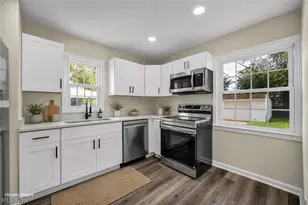 13533 Ellwood Ave, Loveland, OH 44135 - Photo 2