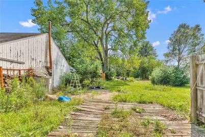 36913 Chestnut Ridge Road, Lorain, OH 44035 - Photo 1