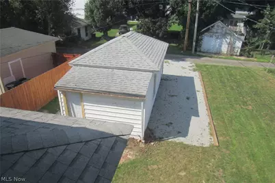 1817 E 46th Street, Ashtabula, OH 44004 - Photo 18