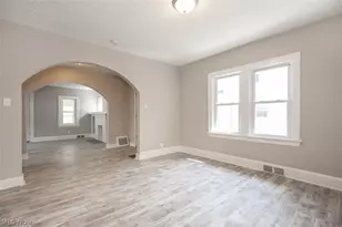 516 Bacon Ave, Akron, OH 44320 - Photo 12
