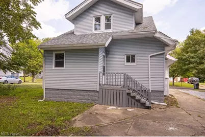 516 Bacon Avenue, Akron, OH 44320 - Photo 36
