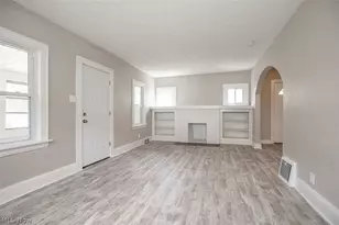 516 Bacon Ave, Akron, OH 44320 - Photo 4