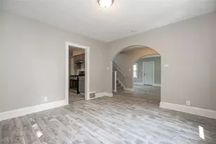 516 Bacon Ave, Akron, OH 44320 - Photo 12