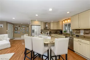 6203 Melody Rd NE, Canton, OH 44721 - Photo 6