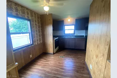 201 Pear Street #23, Bethesda, OH 43719 - Photo 6