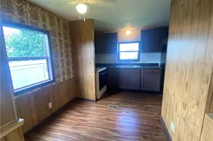 201 Pear St, Bethesda, OH 43719 - Photo 6