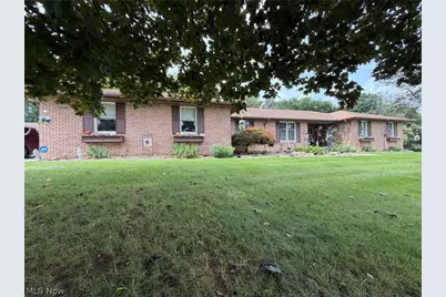 3585 Clermont Street NW, North Lawrence, OH 44666 - Photo 4