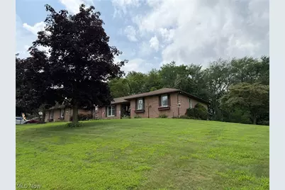 3585 Clermont Street NW, North Lawrence, OH 44666 - Photo 2