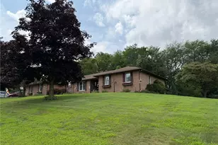 3585 Clermont Street NW, North Lawrence, OH 44666 - Photo 2