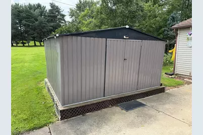 3585 Clermont Street NW, North Lawrence, OH 44666 - Photo 14