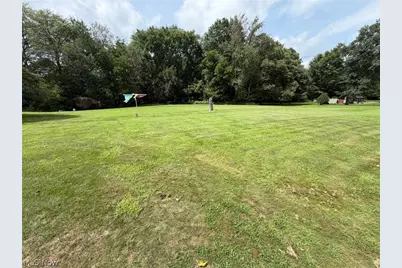 3585 Clermont Street NW, North Lawrence, OH 44666 - Photo 12
