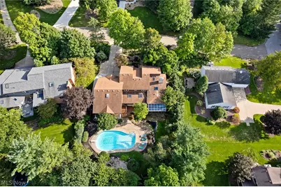 2317 Raintree Street NE, Canton, OH 44705 - Photo 10