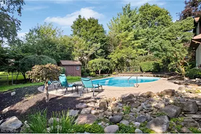 2317 Raintree Street NE, Canton, OH 44705 - Photo 14