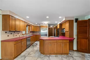 2317 Raintree St NE, Canton, OH 44705 - Photo 30