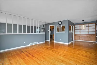 4704 W 156th Street, Loveland, OH 44135 - Photo 2