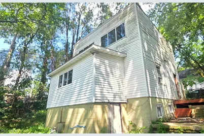 2554 Mountain View Avenue, Lakemore, OH 44250 - Photo 6