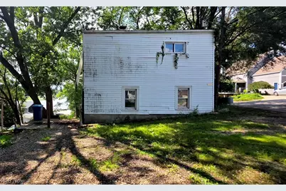2554 Mountain View Avenue, Lakemore, OH 44250 - Photo 1