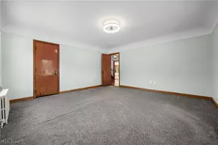 3230 E Wallings Rd, Grandview Heights, OH 44147 - Photo 16