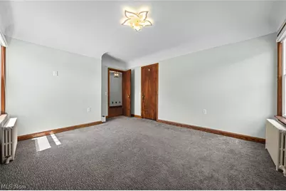 3230 E Wallings Road, Grandview Heights, OH 44147 - Photo 18