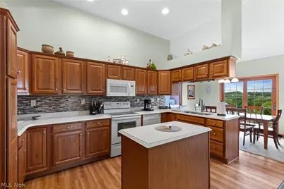 49272 Eagle Drive, East Liverpool, OH 43920 - Photo 12