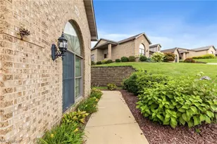 49272 Eagle Dr, East Liverpool, OH 43920 - Photo 4