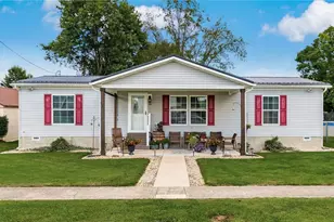 78 W 4th St, Frazeysburg, OH 43822 - Photo 1