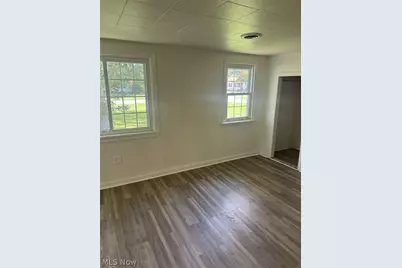 4892 Toledo Avenue, Lorain, OH 44055 - Photo 12
